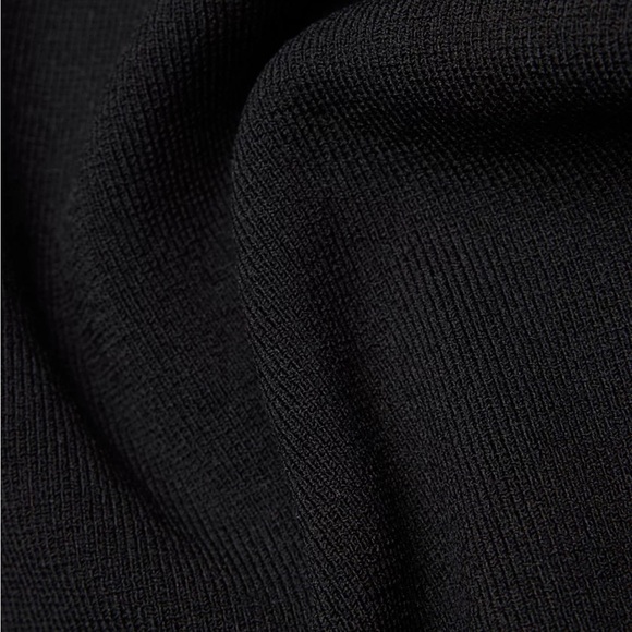 Sculpt Knit Level Turtleneck-never worn - Picture 5 of 8